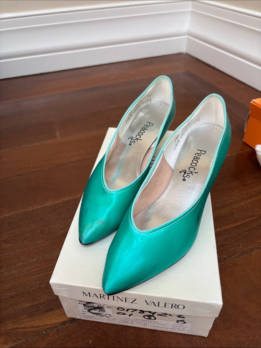 Peacocks Eighties Teal Satin Pointed-Toe Women’s Low Pumps 7.5